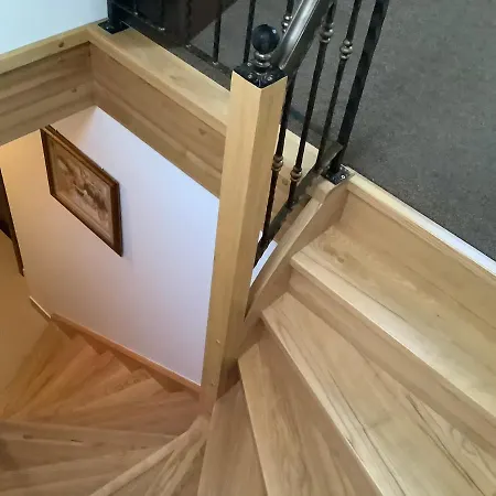 Amberia 홈스테이