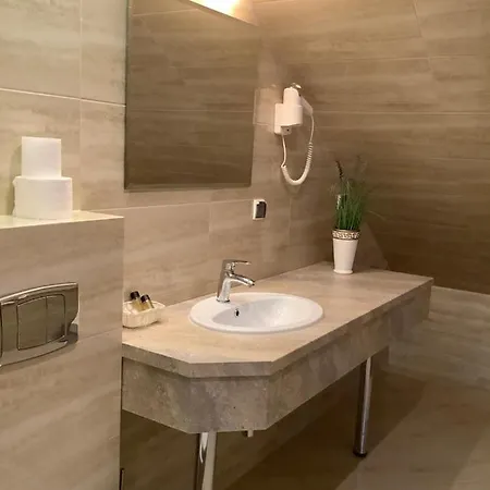 Amberia 홈스테이